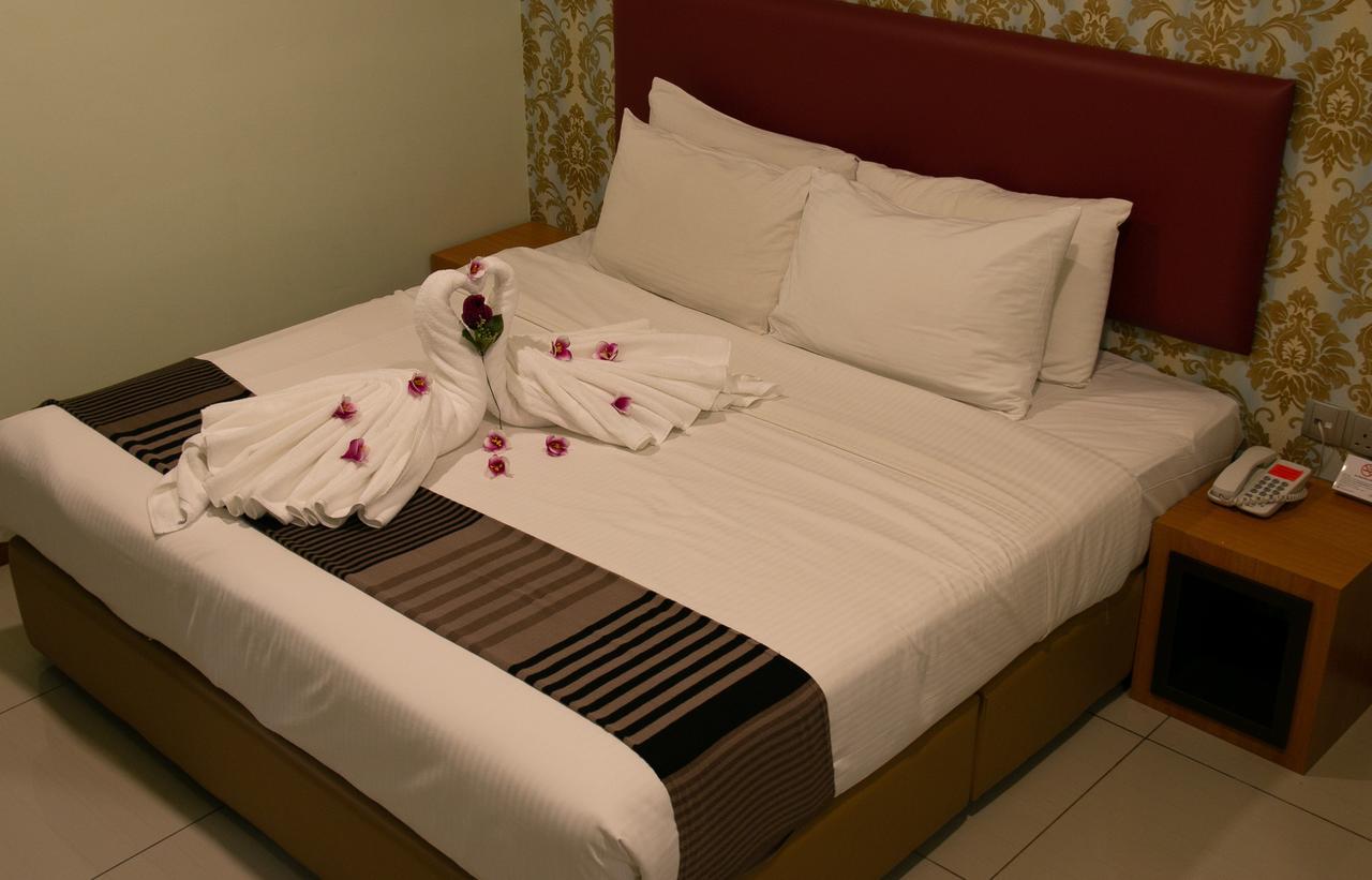 ג'והור בהרו Prince33 Hotel מראה חיצוני תמונה